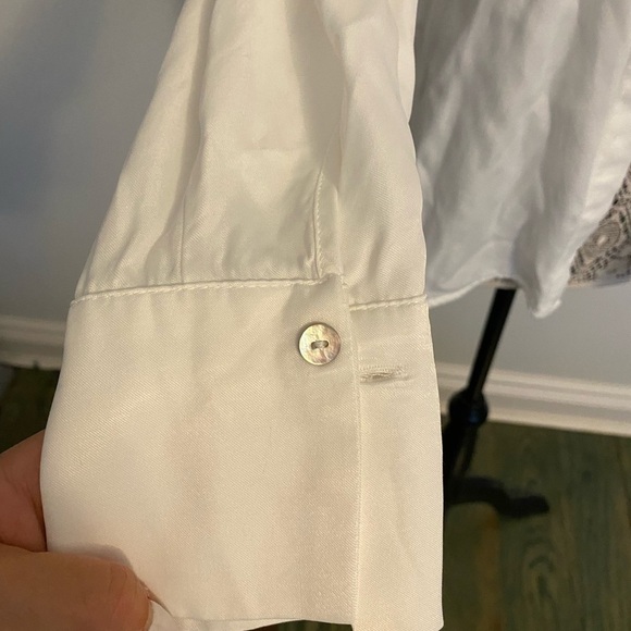 Reserved silky Elegant White Button-Up Blouse ivory white - Picture 3 of 4